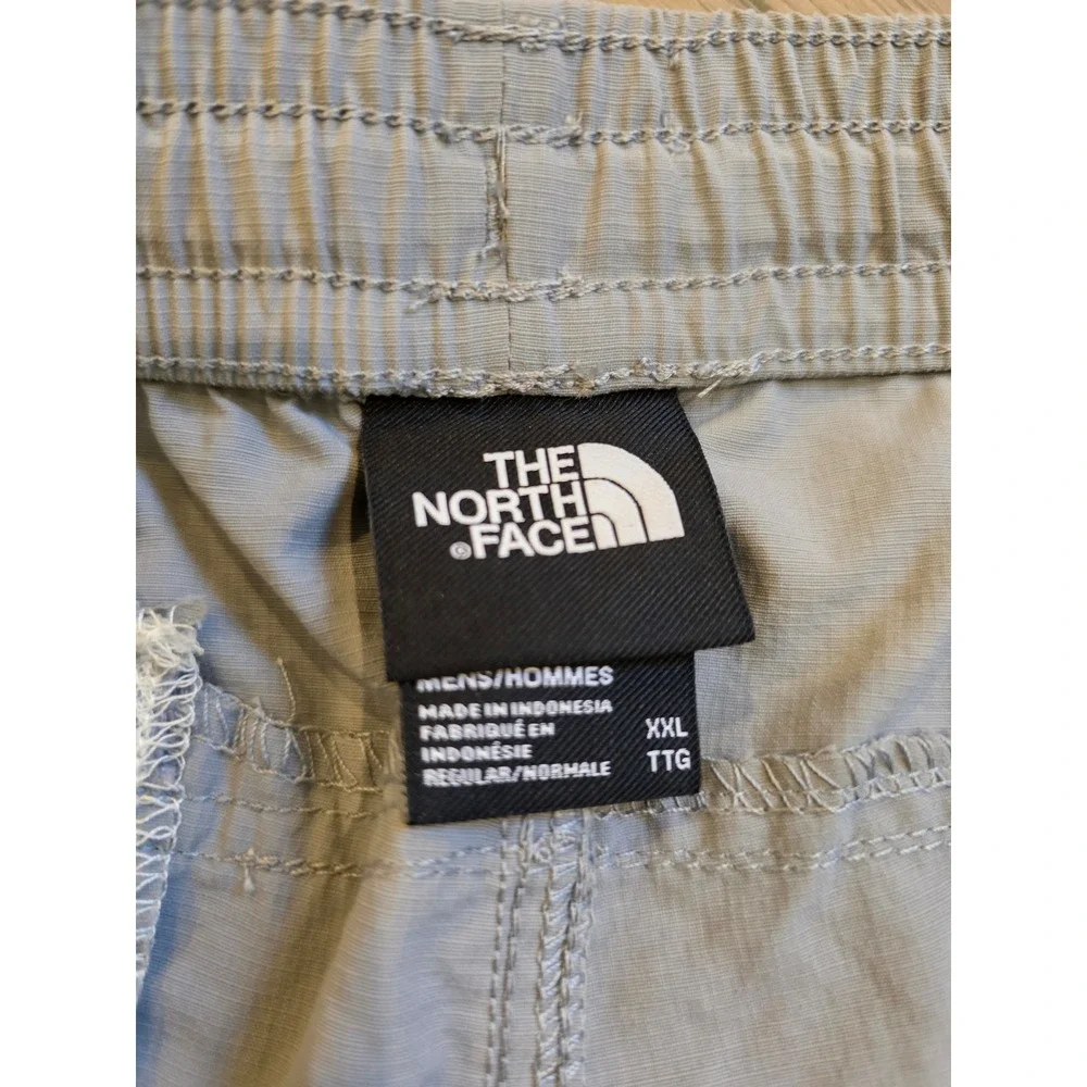 The North Face Men's Size 2XL XXL Grey Flash‎ Dry Elastic Waist Nylon Shorts